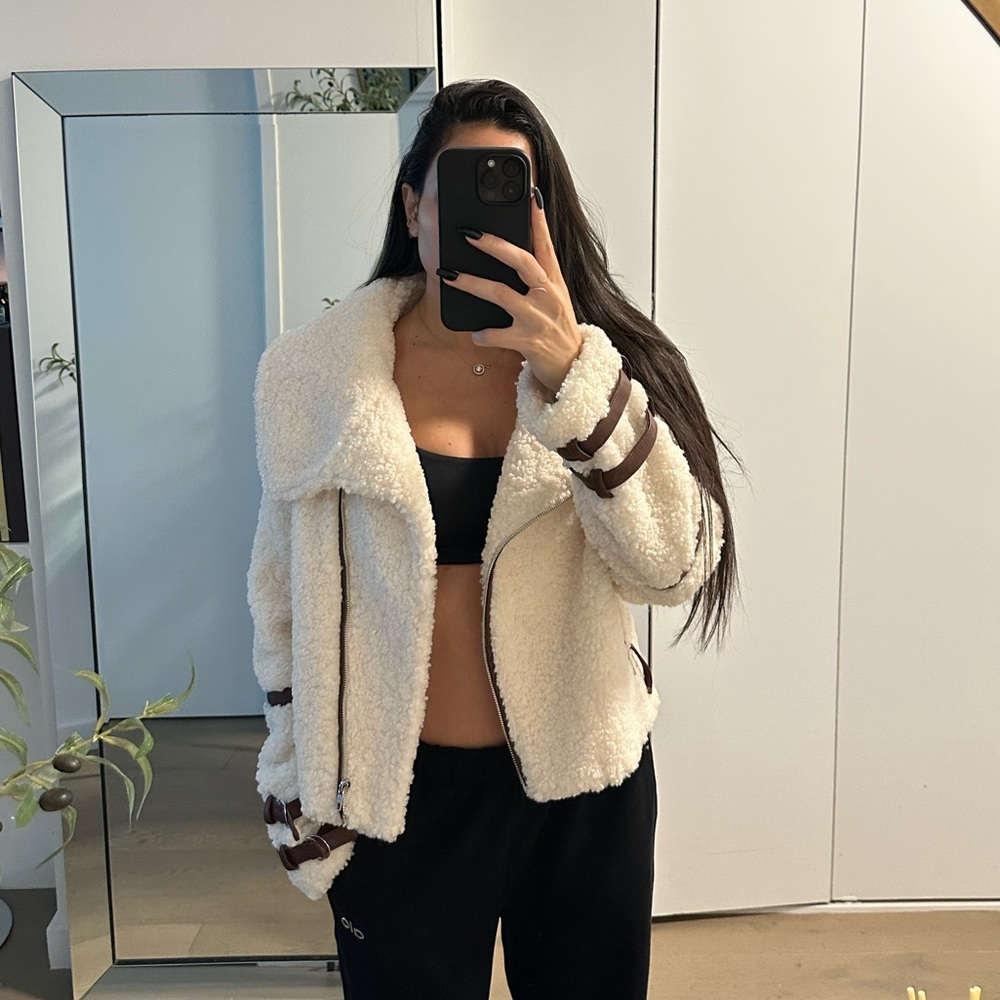EAVES Moto Jacket 🤍